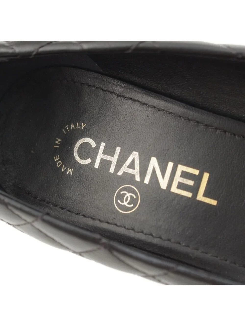Chanel Quilted Leather CC Logo Pumps Heels Black 38c